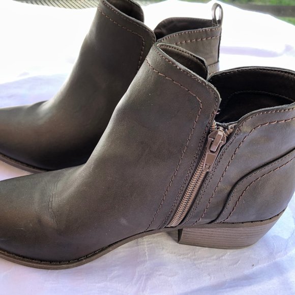 G by Guess Shoes - Guess Ankle Boots Man Made Brown Size 9